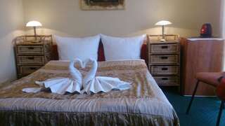 Отели типа «постель и завтрак» Villa Europa Мельно Трехместный номер с балконом-2